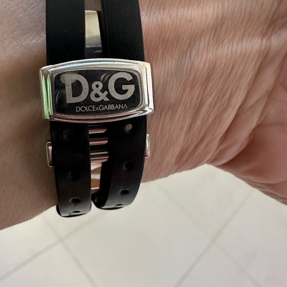Dolce & Gabbana dual leather strap wrist watch (needs new battery)